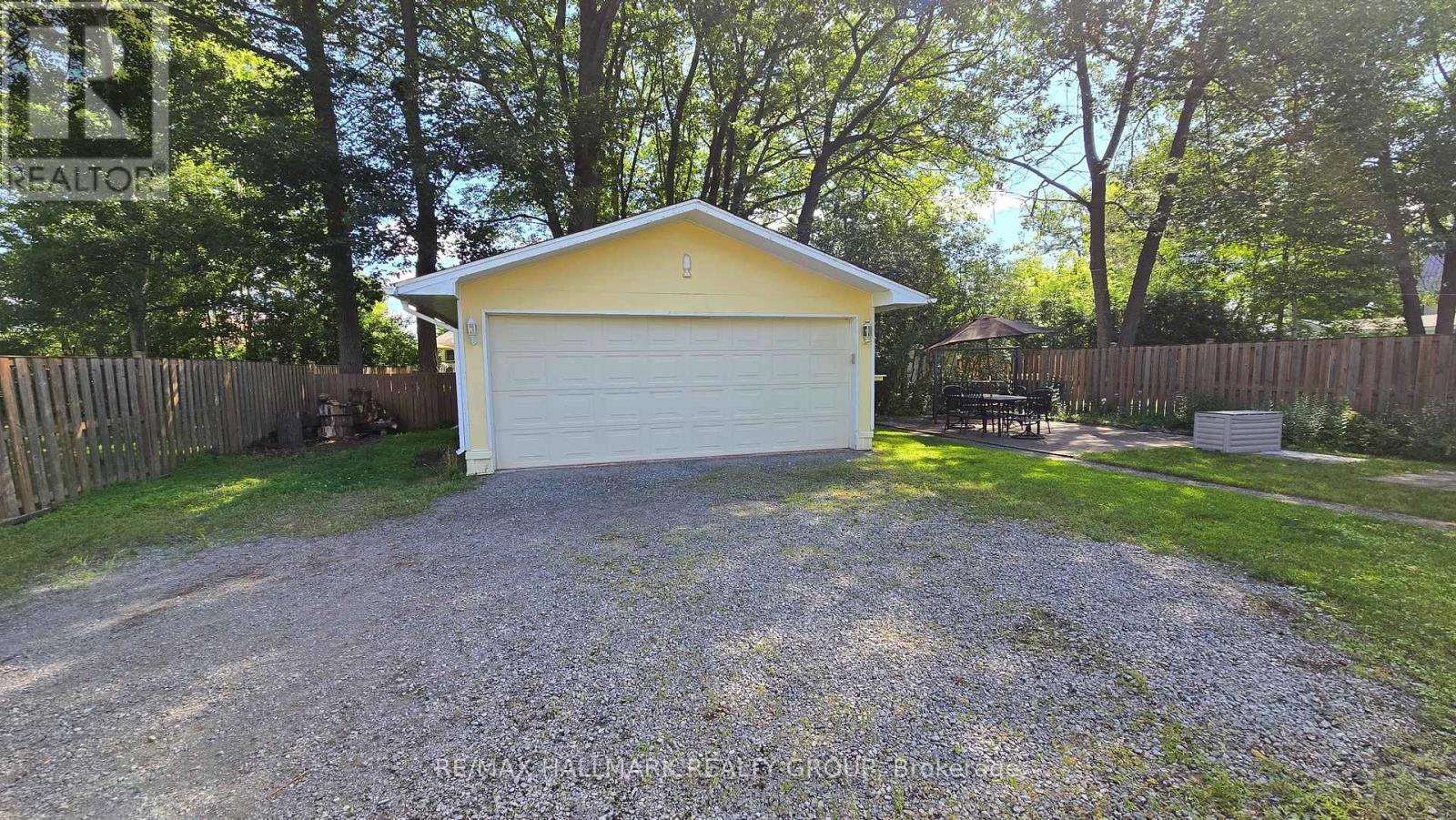 20' x 24' Detached Garage