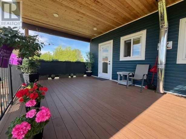 Single Family House for Sale in  Township Road  Silver Springs Rural Lacombe County 