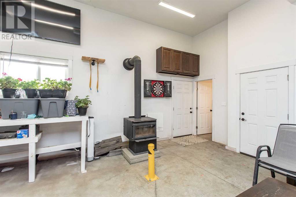 Single Family House for Sale in  Township Road  Silver Springs Rural Lacombe County 