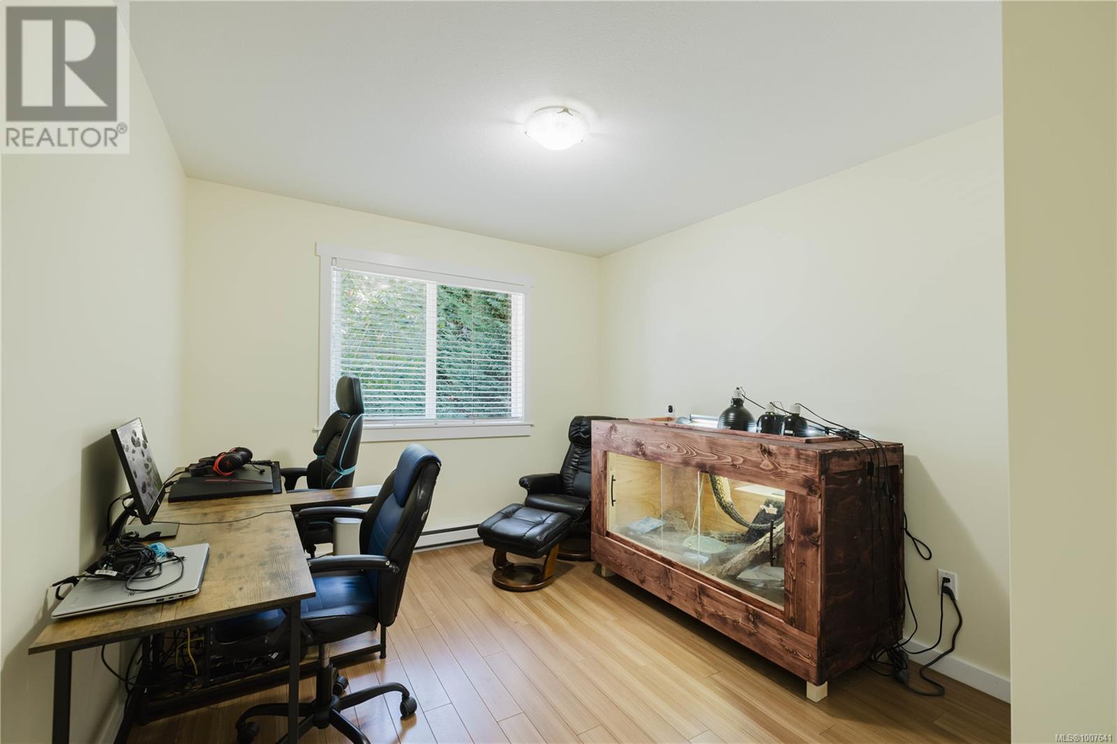 Photo 17 of 6181 Drombeg Pl, Duncan BC
