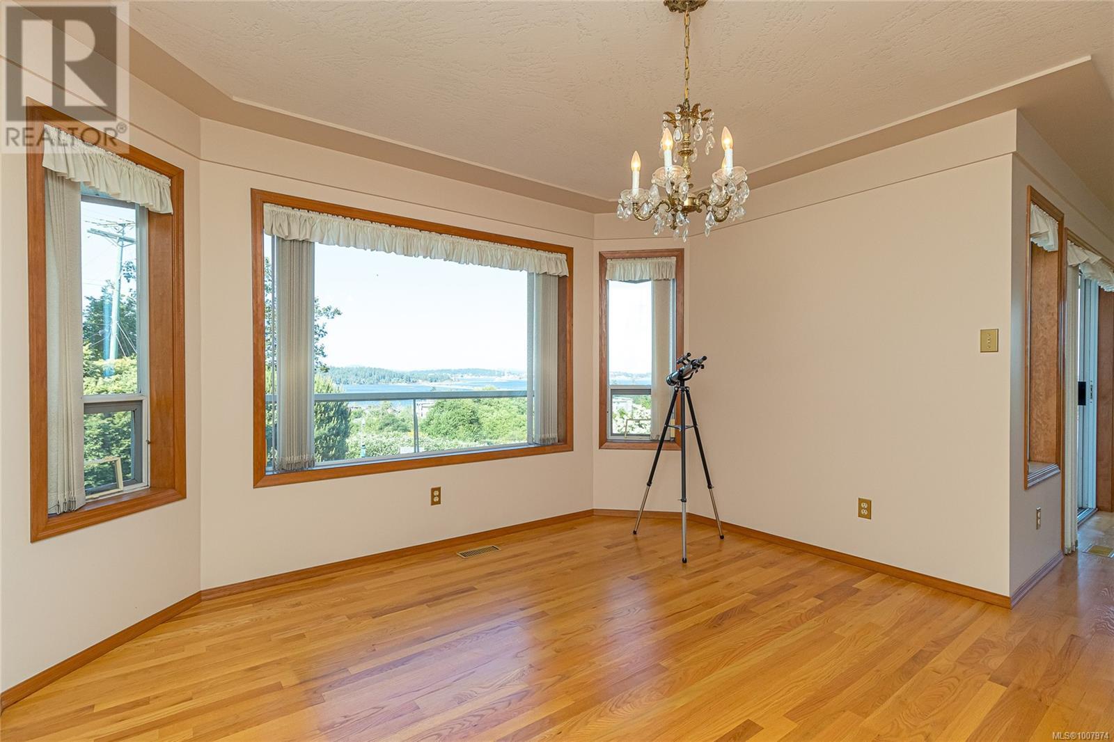 303 LAGOON RD - Image 11