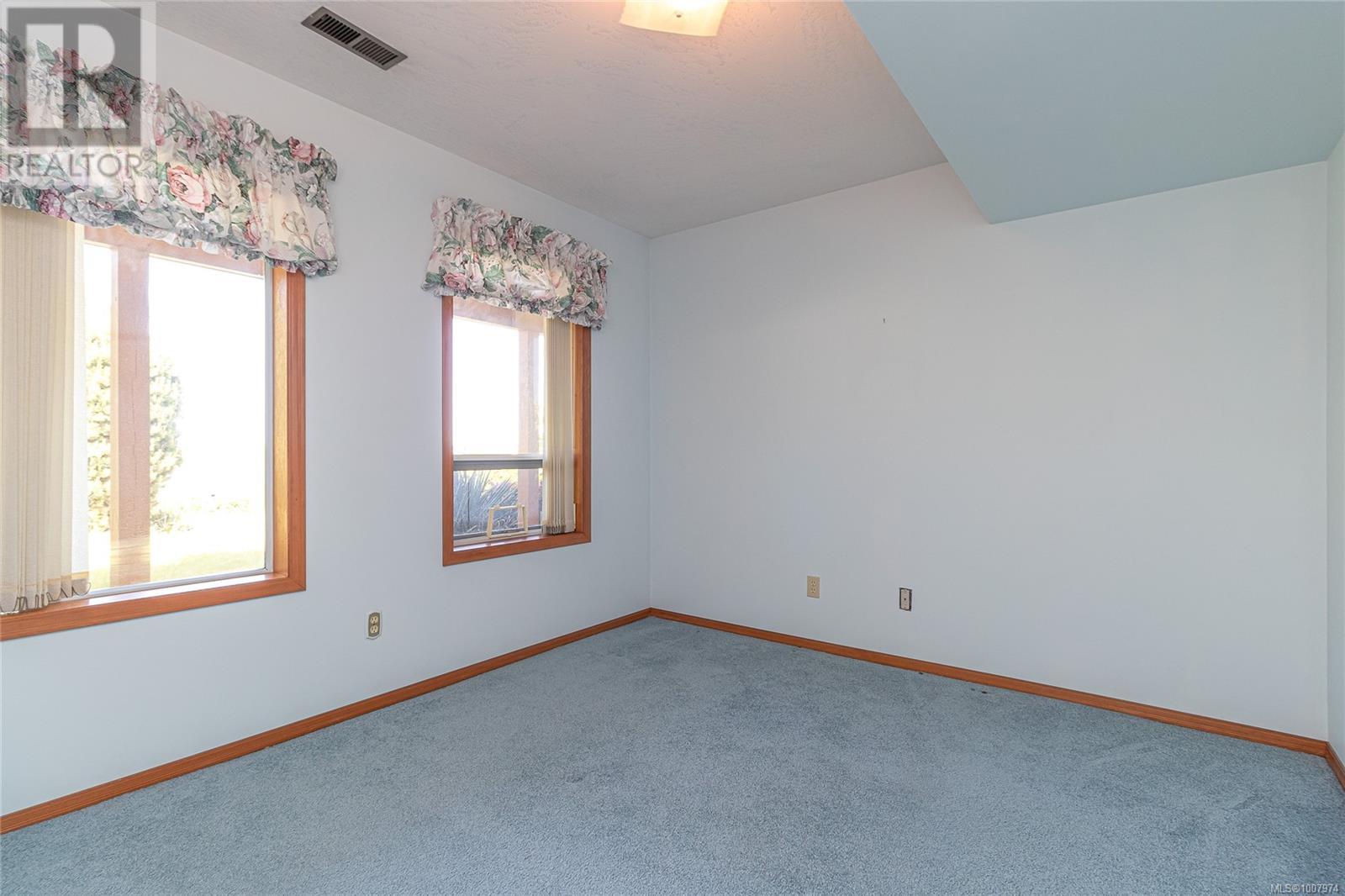 303 LAGOON RD - Image 21