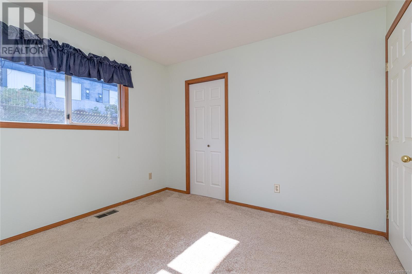 303 LAGOON RD - Image 24