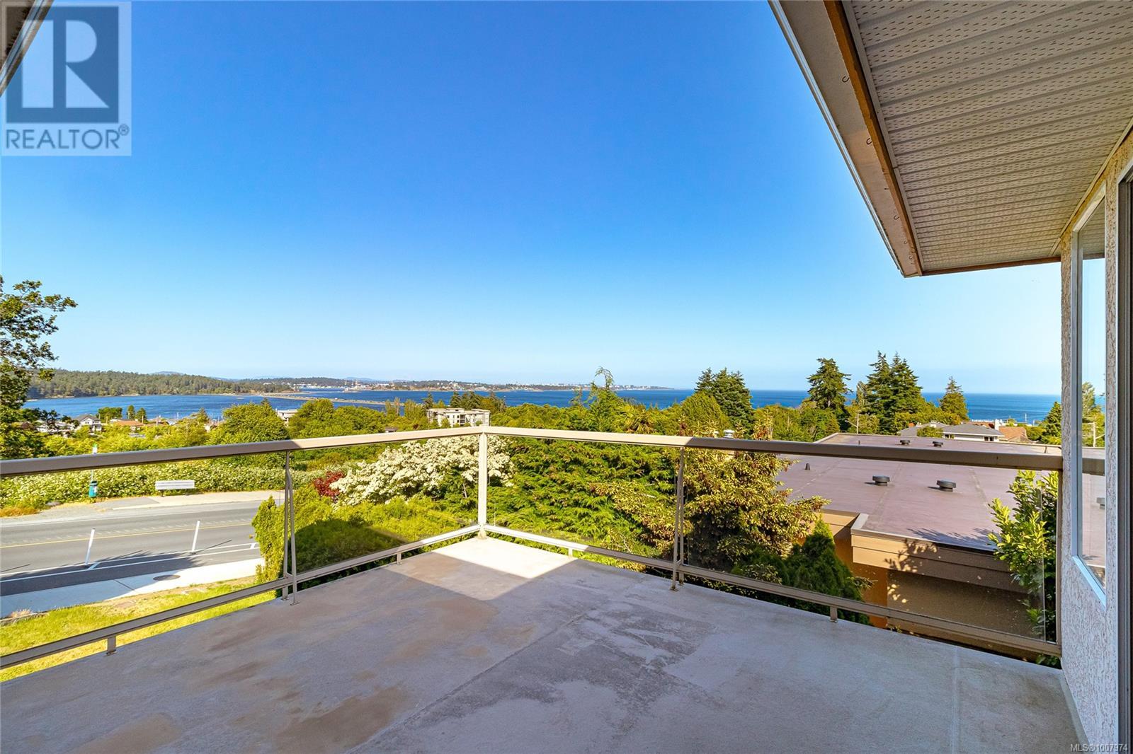 303 LAGOON RD - Image 34