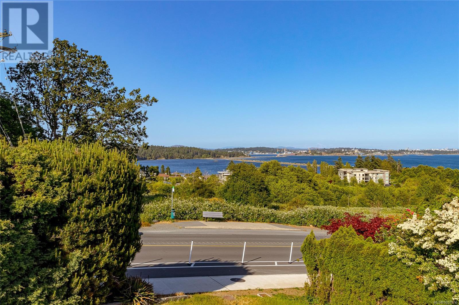 303 LAGOON RD - Image 35
