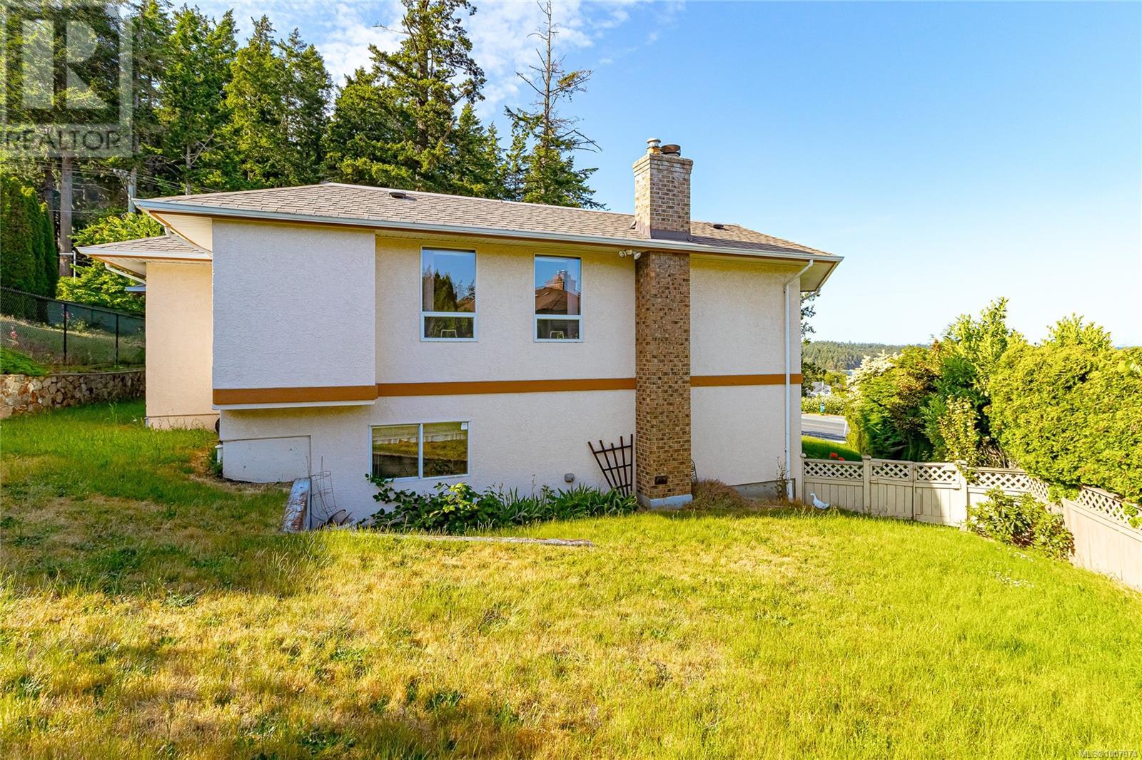 303 LAGOON RD - Image 39