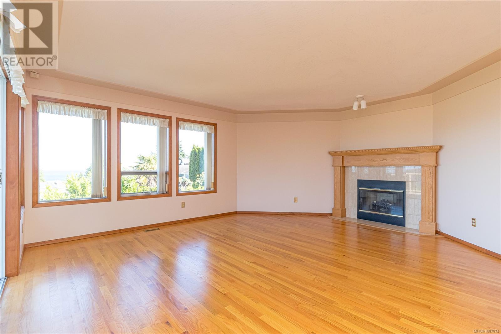303 LAGOON RD - Image 7