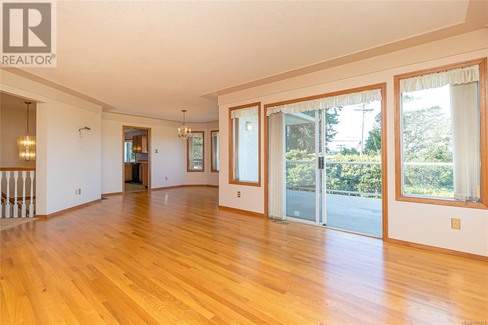 303 LAGOON RD - Image 8
