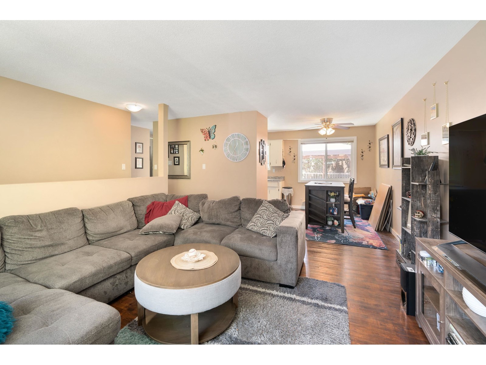 Photo 9 of 18340 63 A Avenue, Surrey BC