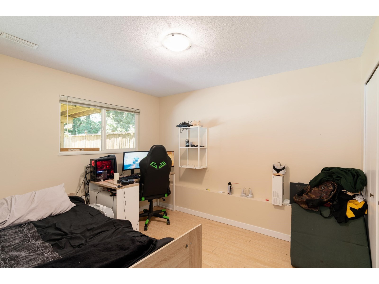 Photo 18 of 18340 63 A Avenue, Surrey BC