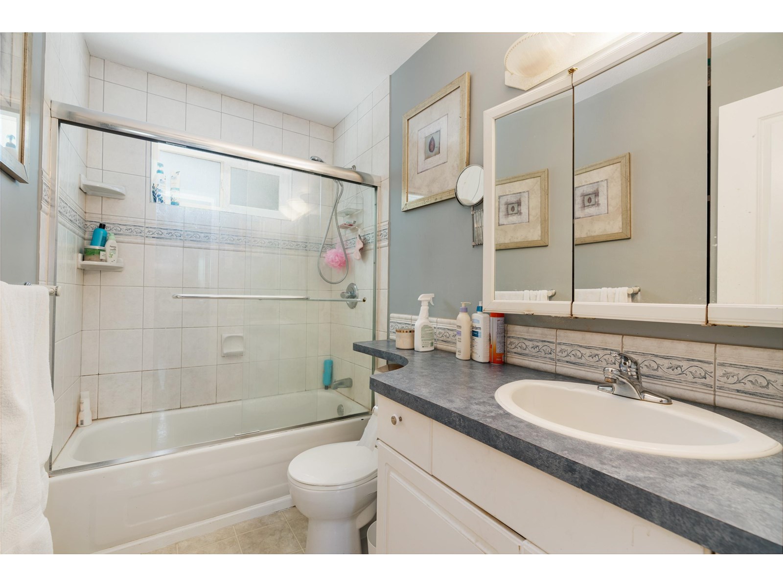 Photo 20 of 18340 63 A Avenue, Surrey BC