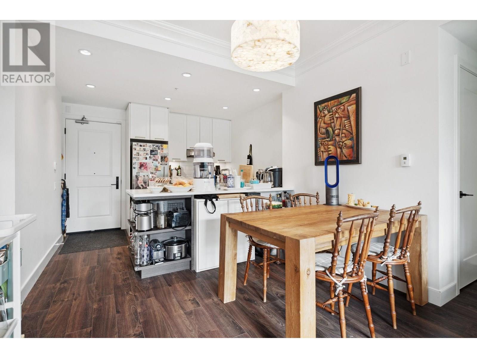 Photo 7 of 209 168 E 35th Avenue, Vancouver BC