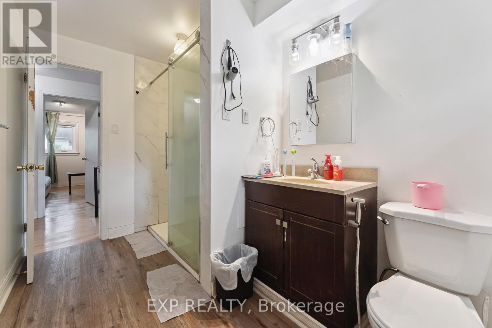 Photo 12 of 1395 Caldwell Avenue, Ottawa ON