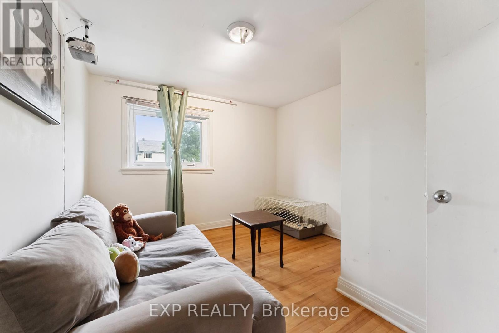 Photo 25 of 1395 Caldwell Avenue, Ottawa ON