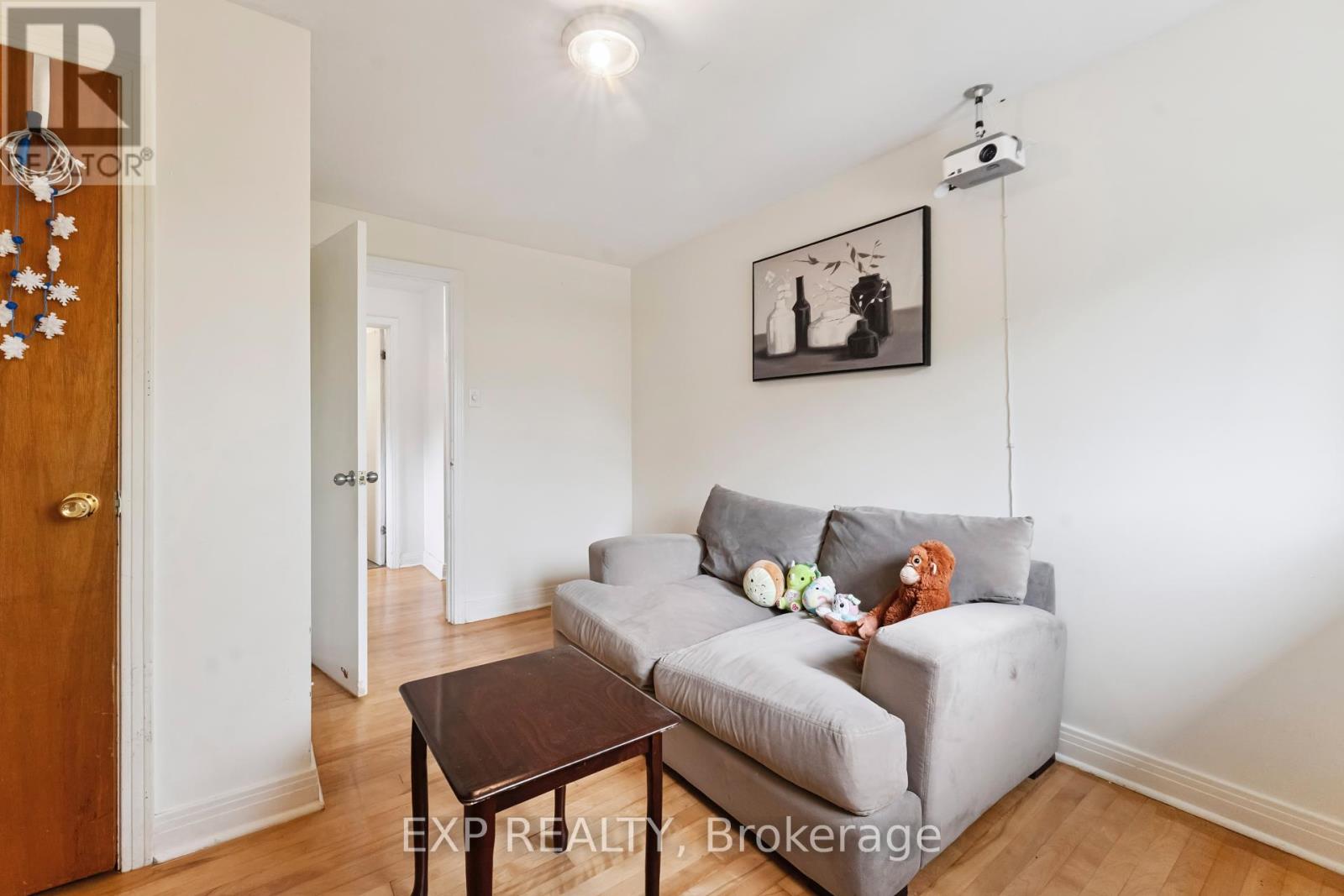 Photo 33 of 1395 Caldwell Avenue, Ottawa ON