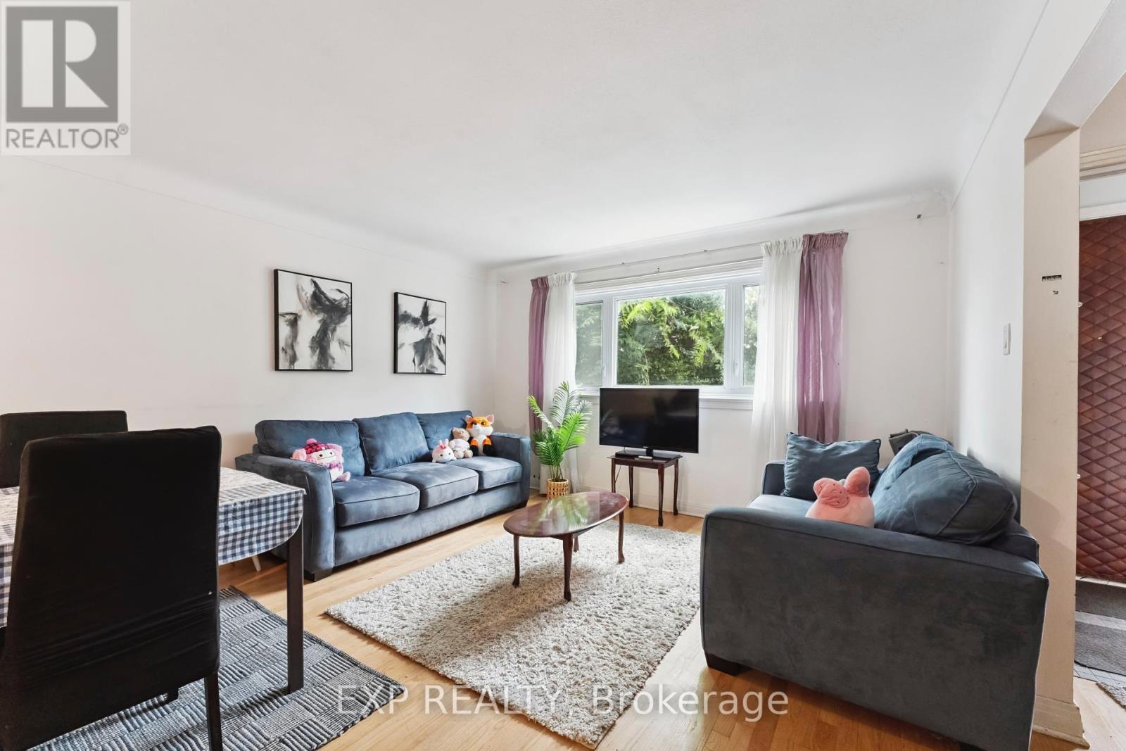 Photo 7 of 1395 Caldwell Avenue, Ottawa ON