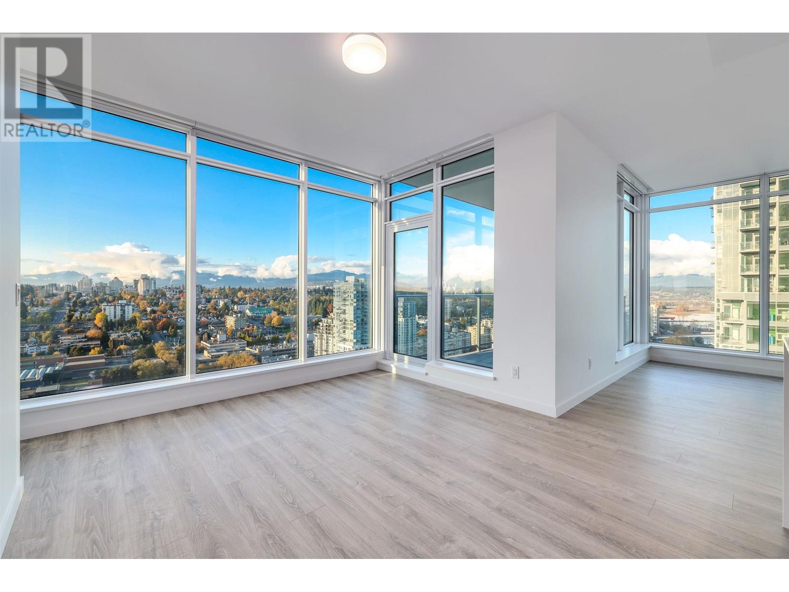 Photo 10 of 3504 680 Quayside Drive, New Westminster BC
