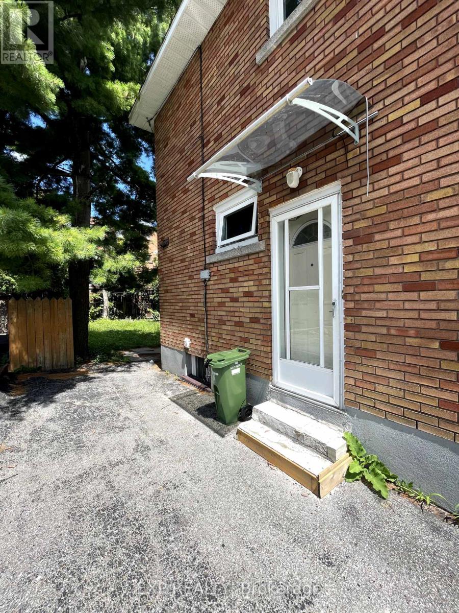 Photo 1 of 1395 Caldwell Avenue, Ottawa ON