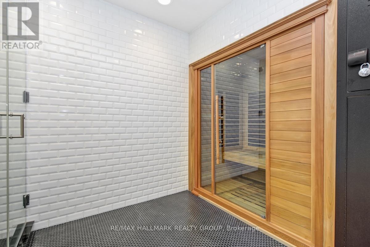 Photo 41 of 907 428 Sparks Street, Ottawa ON