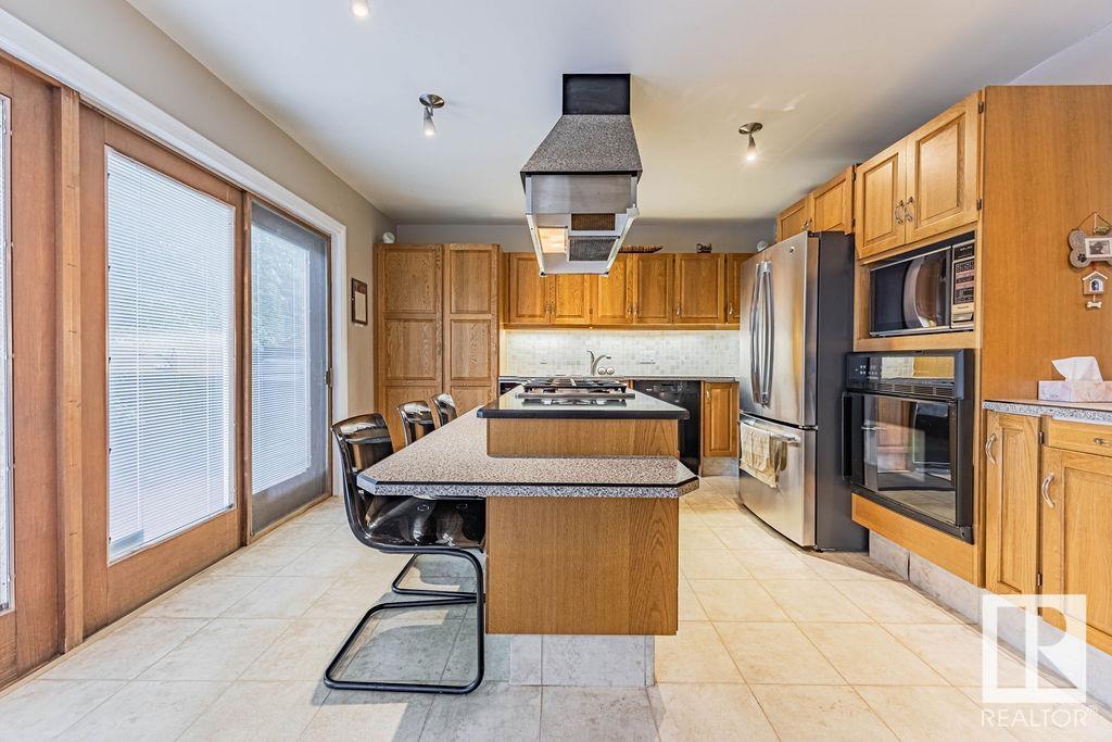 Photo 6 of 11132 65 St Nw, Edmonton AB