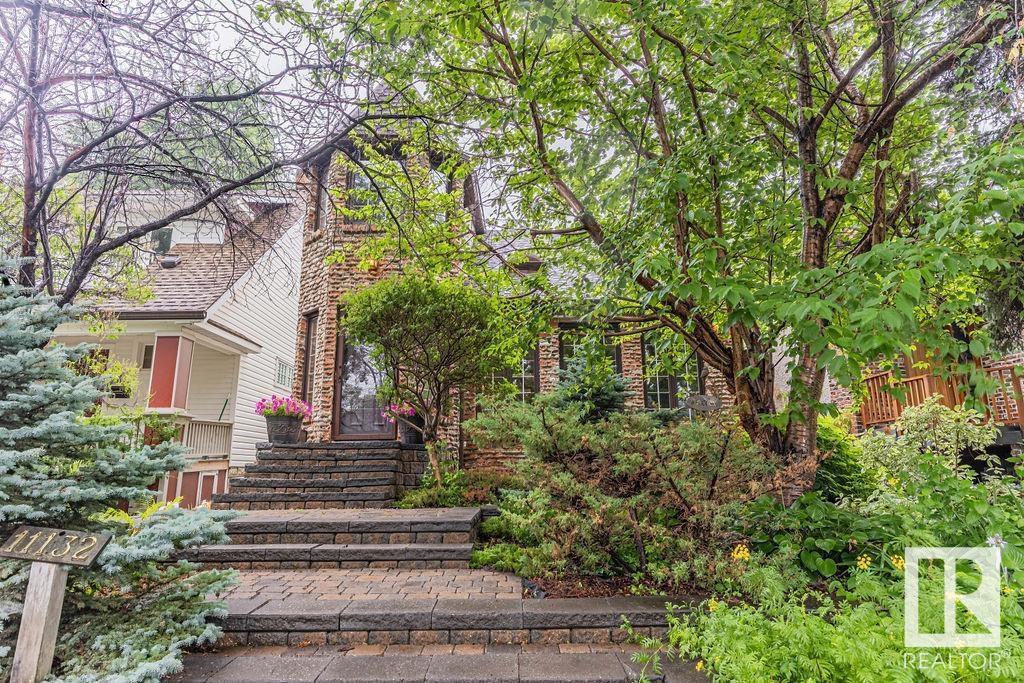 Photo 13 of 11132 65 St Nw, Edmonton AB