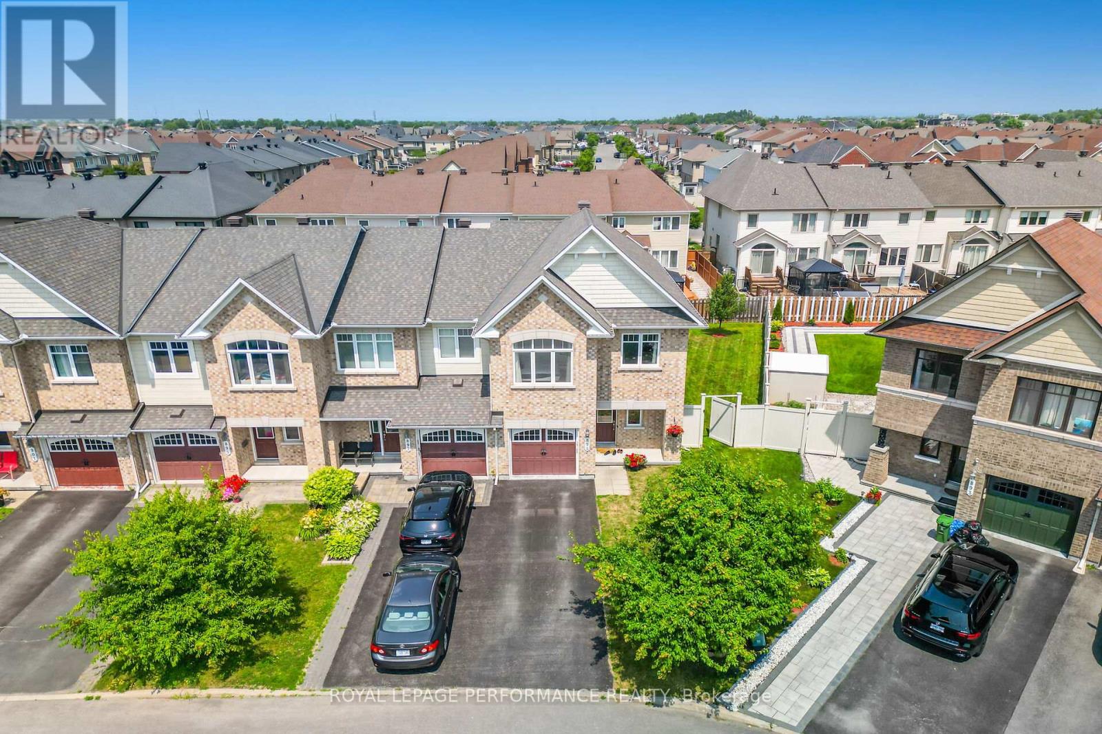 3 Bedrooms, 2.5 Bathrooms and a LOFT