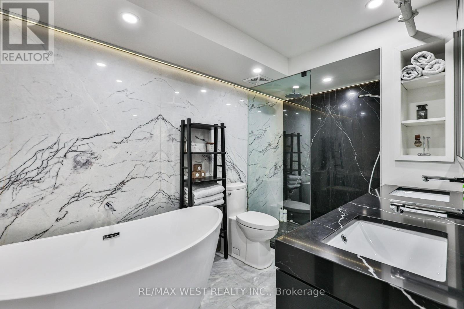 Photo 7 of 318 200 Stinson Street, Hamilton ON