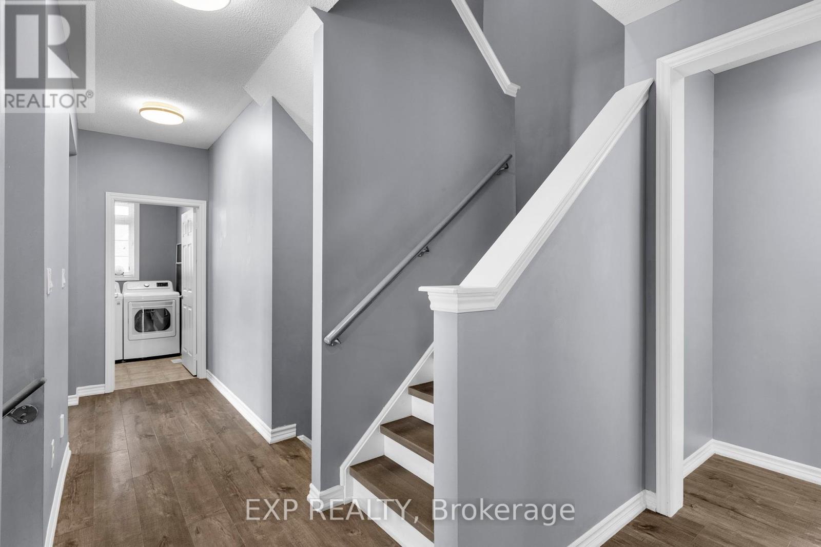 Photo 22 of 105 White Sands Way, Wasaga Beach ON