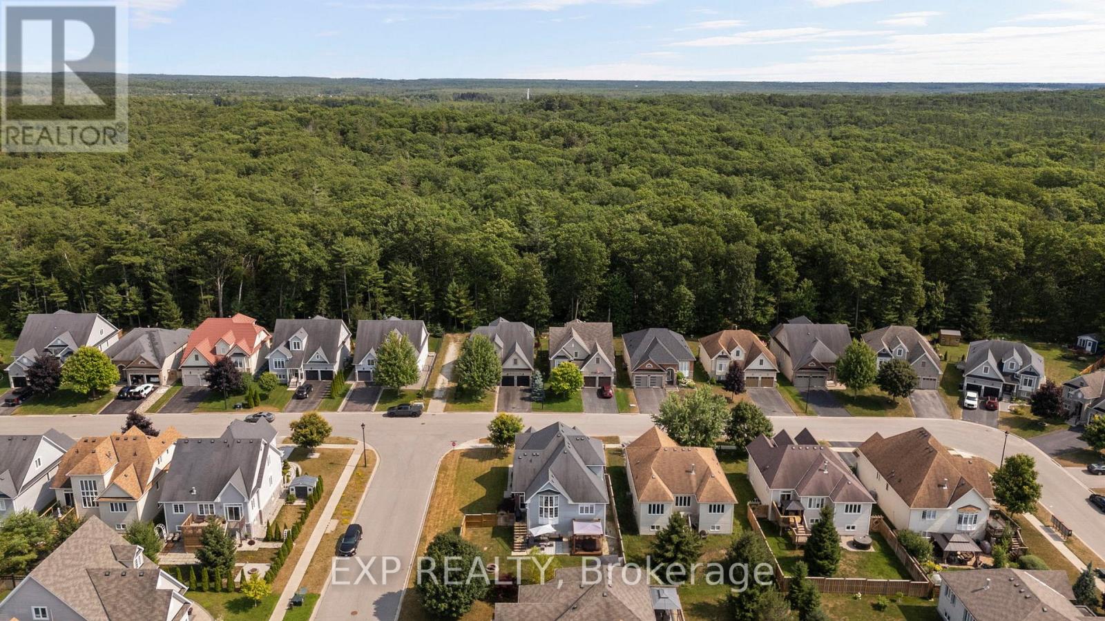 Photo 36 of 105 White Sands Way, Wasaga Beach ON