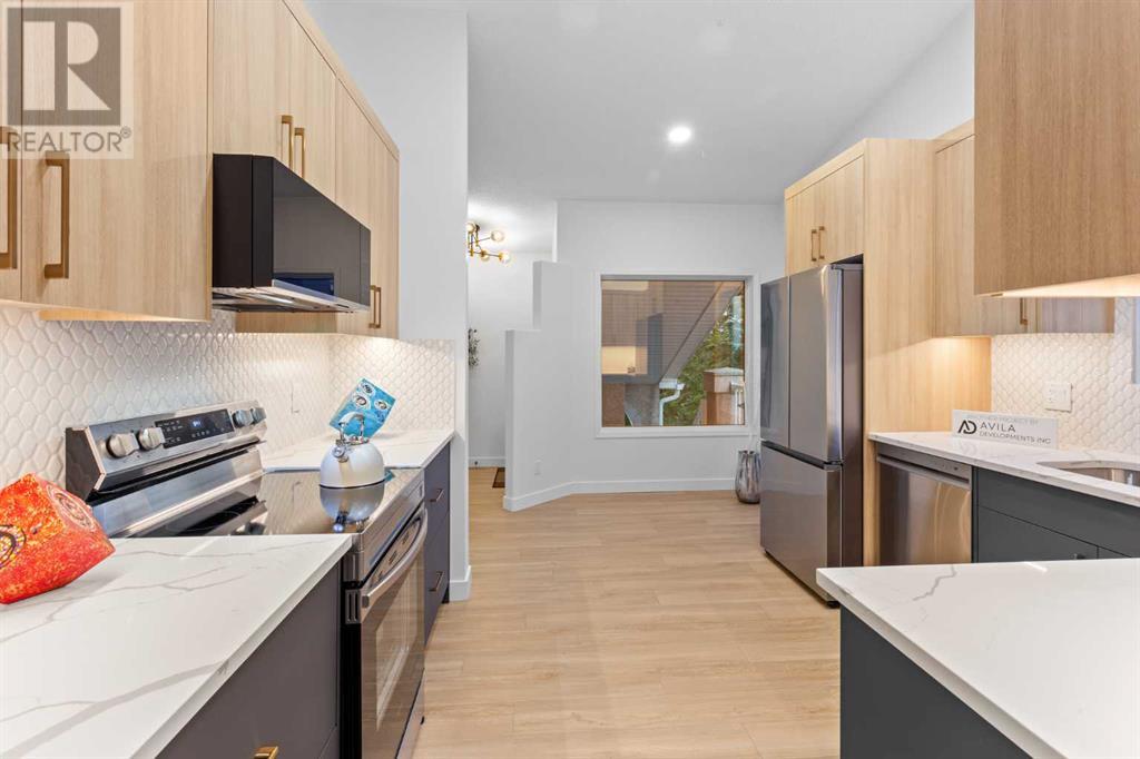 309 Sierra Morena Green SW, Calgary, Alberta