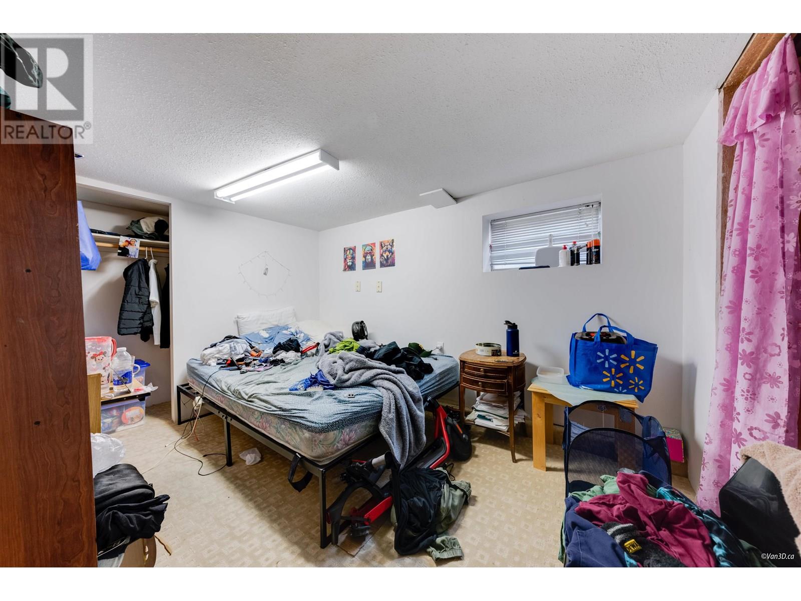 Photo 13 of 1225 E 61st Avenue, Vancouver BC