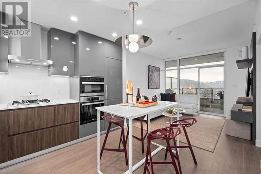 Photo 3 of 3901 6511 Sussex Avenue, Burnaby BC