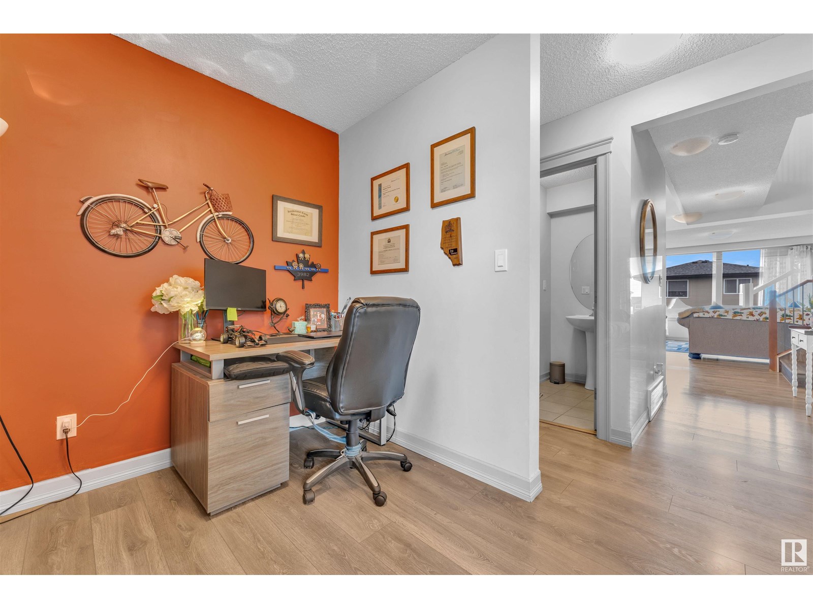 Photo 4 of 4012 6 Av Sw, Edmonton AB