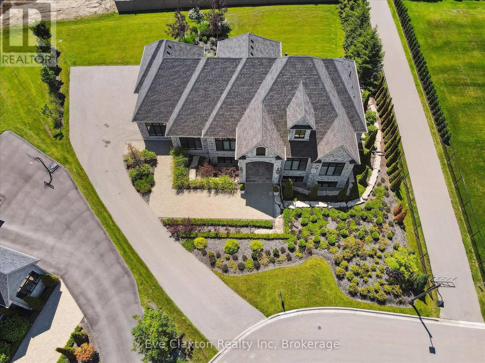 Photo 40 of 31 Reid Court, Puslinch ON