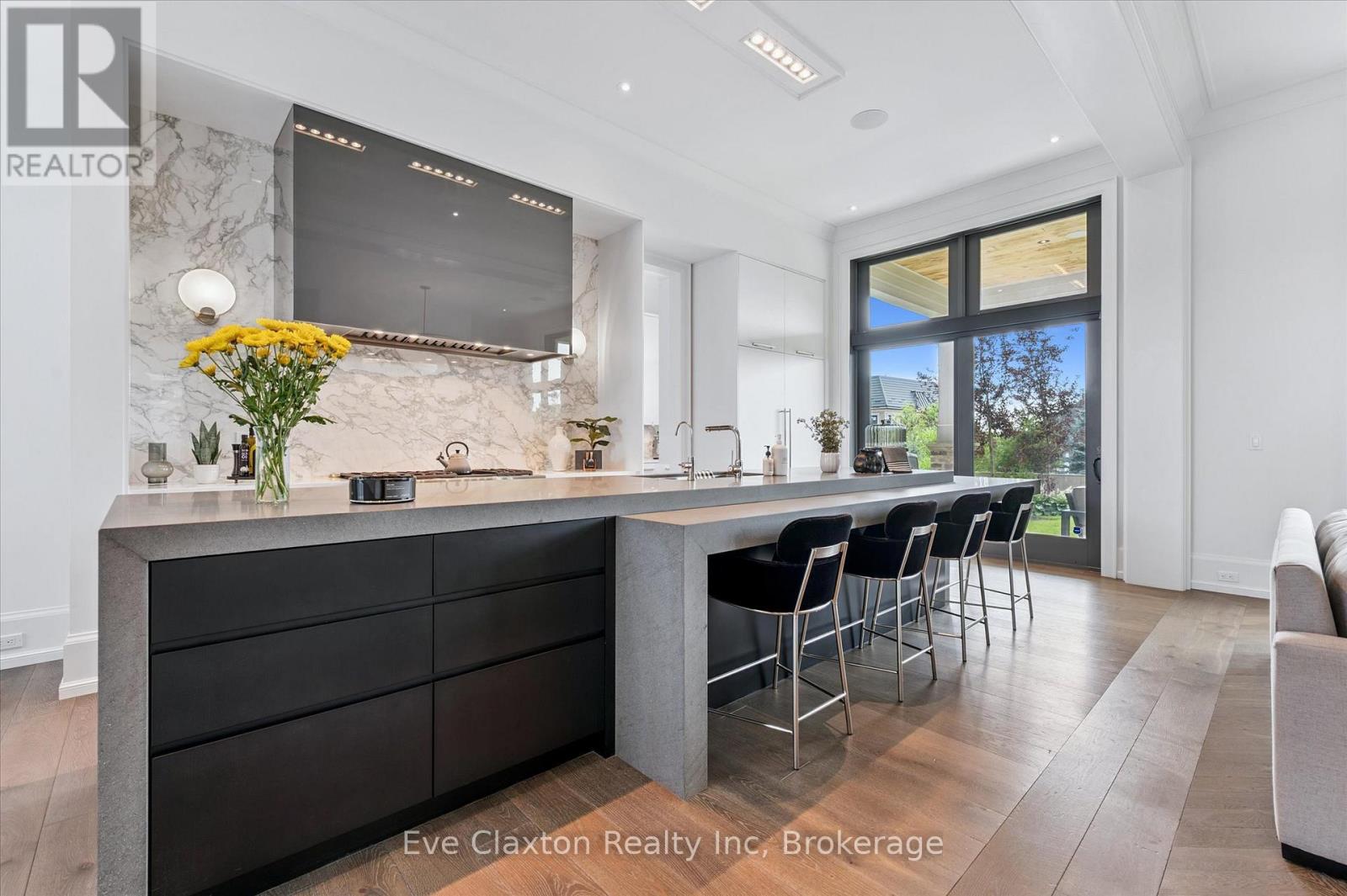 Photo 9 of 31 Reid Court, Puslinch ON