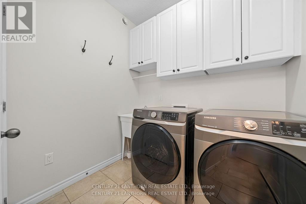 Photo 14 of 23 Glenwood Street, Quinte West ON