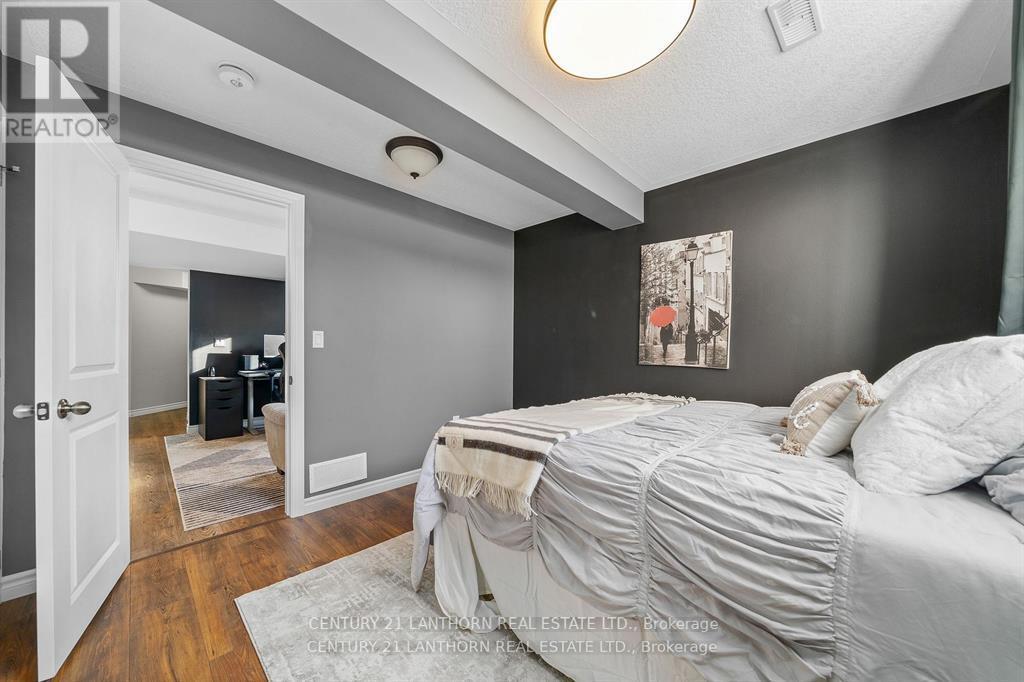 Photo 33 of 23 Glenwood Street, Quinte West ON