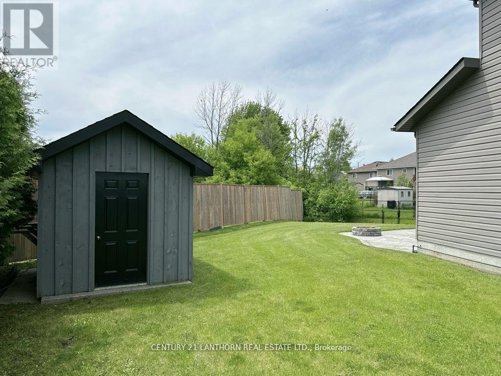 Photo 35 of 23 Glenwood Street, Quinte West ON