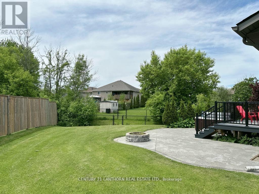 Photo 36 of 23 Glenwood Street, Quinte West ON