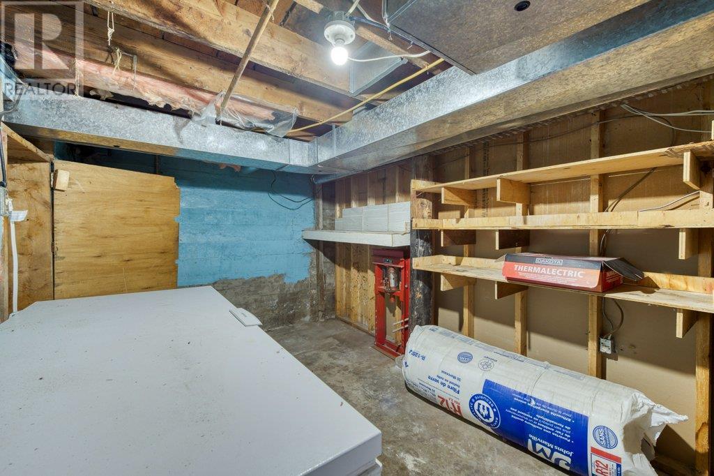 1292 2ND Avenue, Fernie