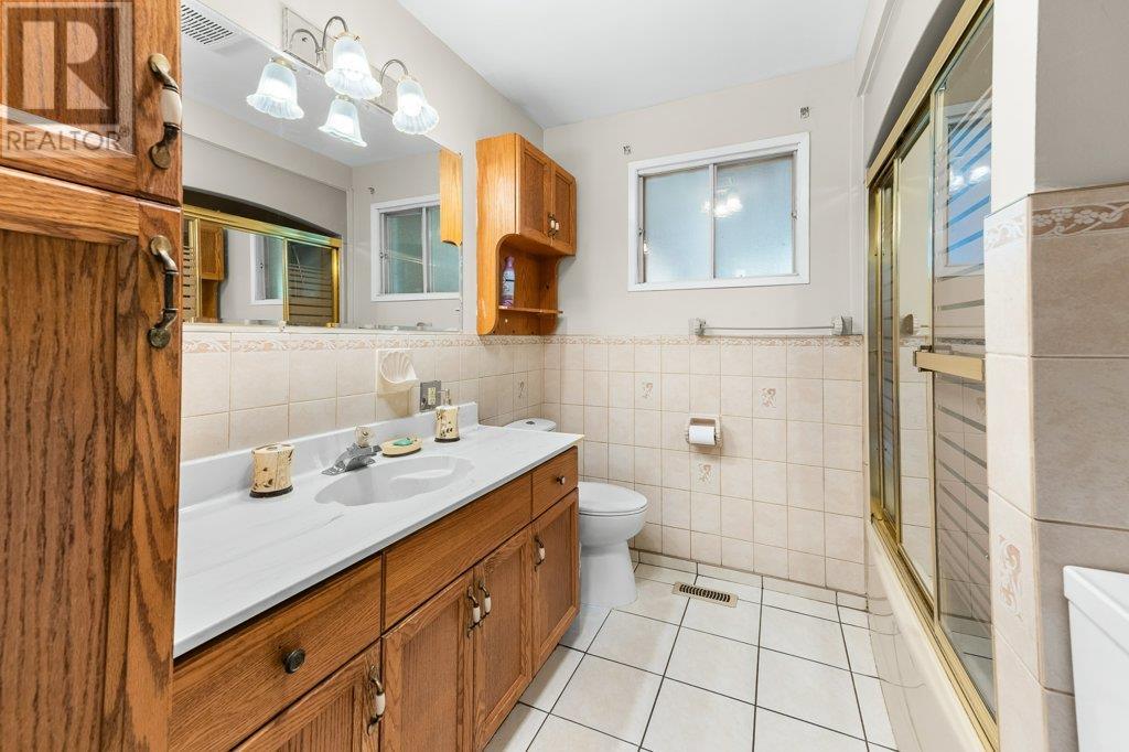1292 2ND Avenue, Fernie