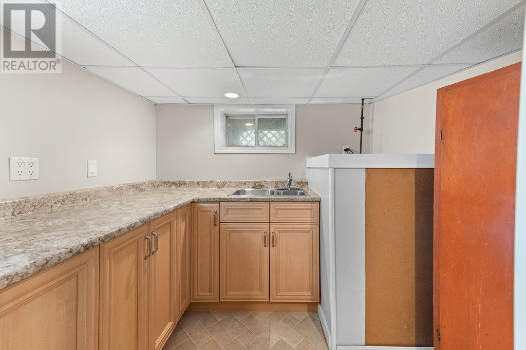 1292 2ND Avenue, Fernie