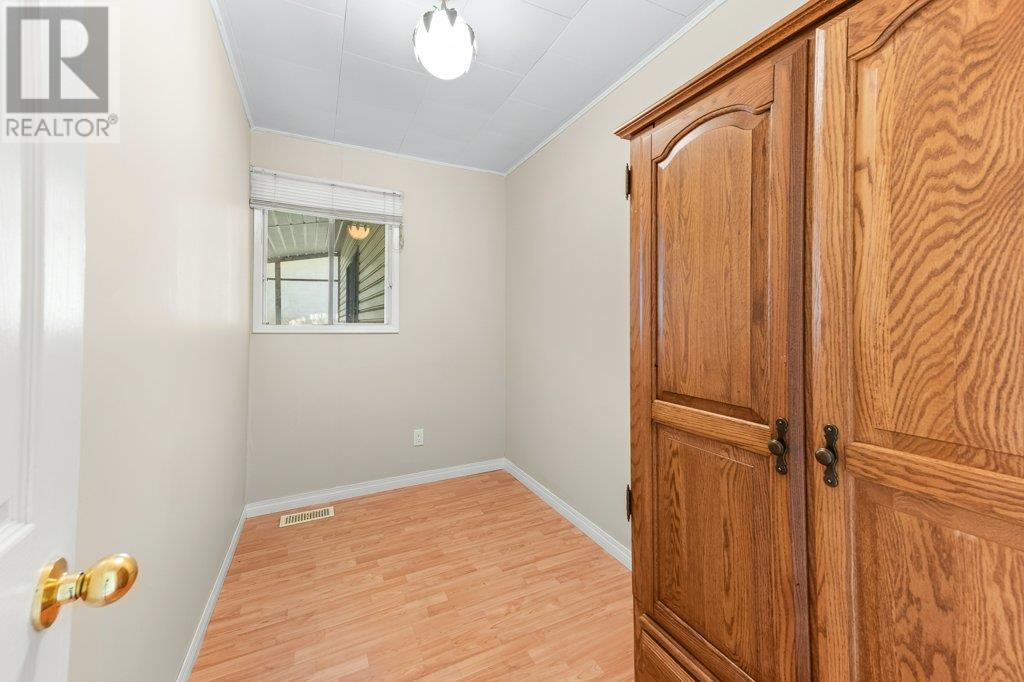 1292 2ND Avenue, Fernie