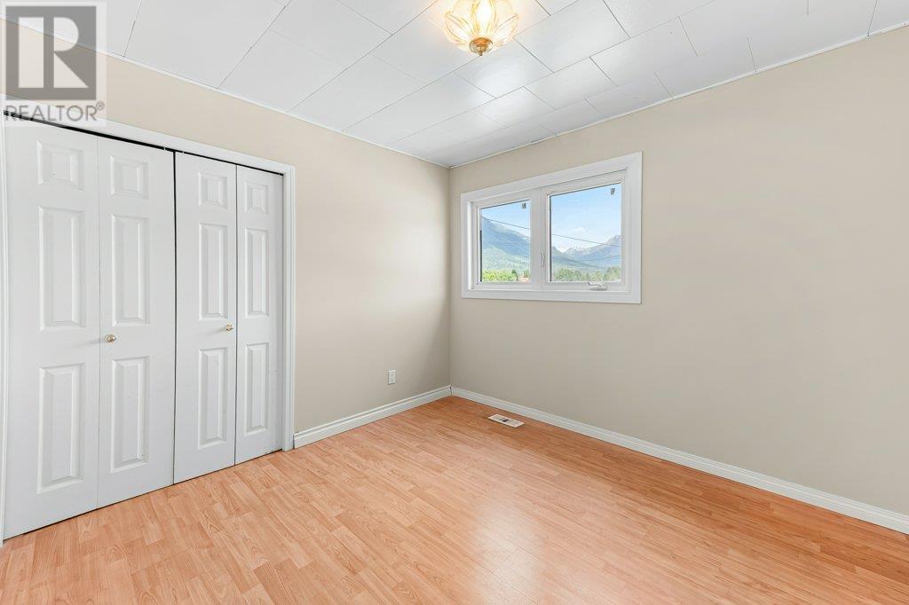 1292 2ND Avenue, Fernie