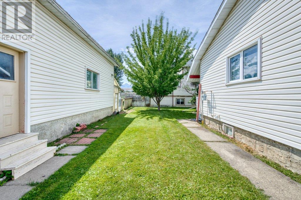 1292 2ND Avenue, Fernie