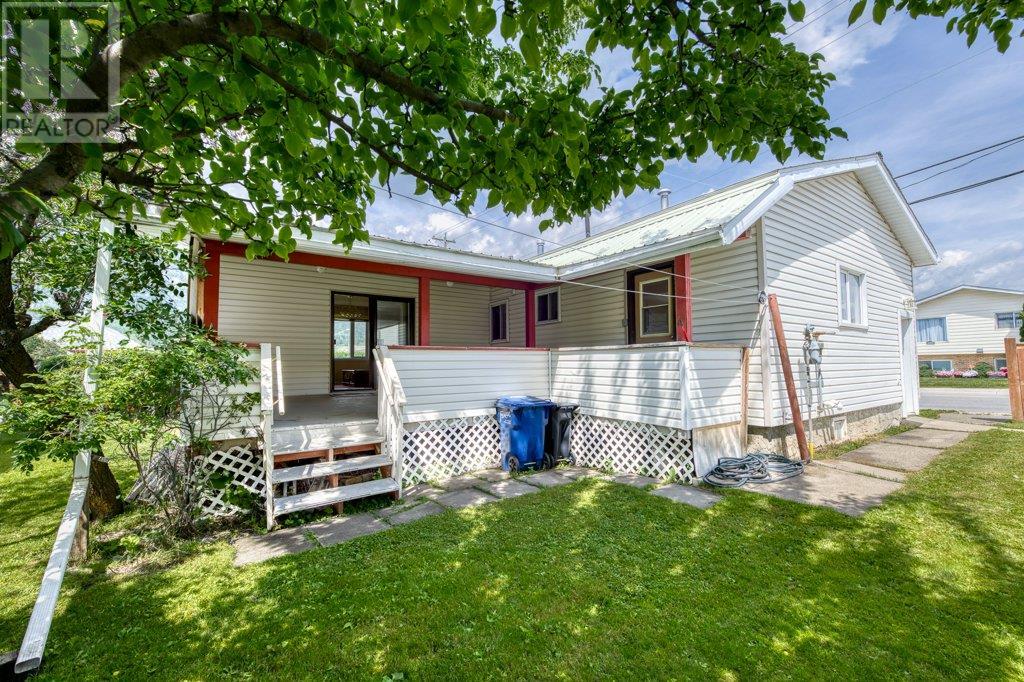 1292 2ND Avenue, Fernie