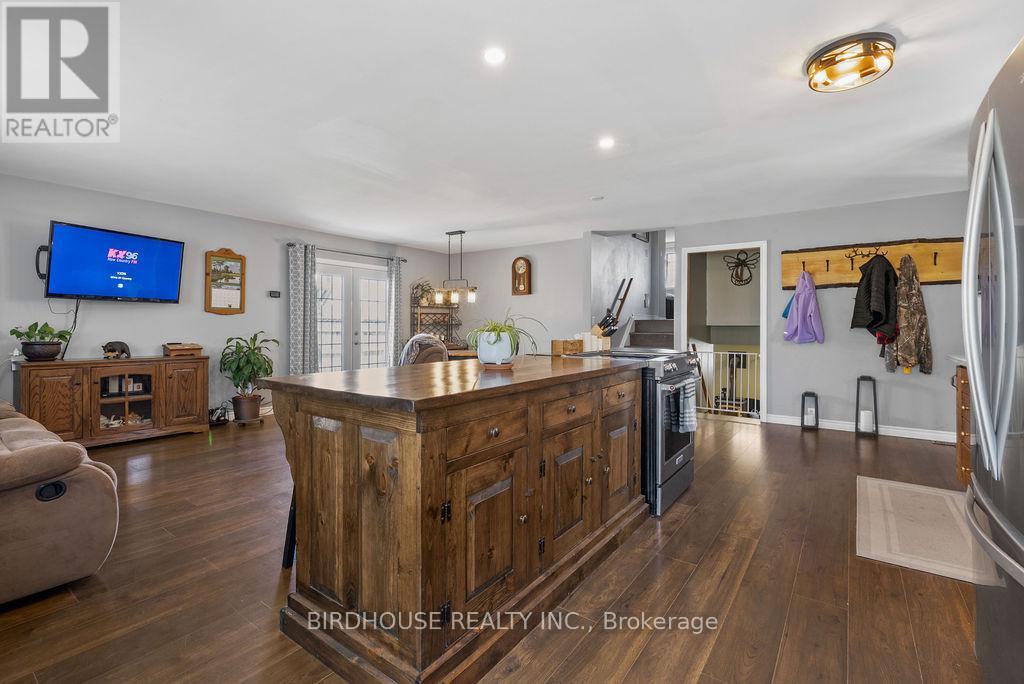 Photo 18 of 222 Corbett Drive, Kawartha Lakes ON
