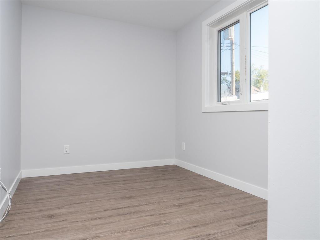 Photo 11 of 541 Agnes Street, Winnipeg MB