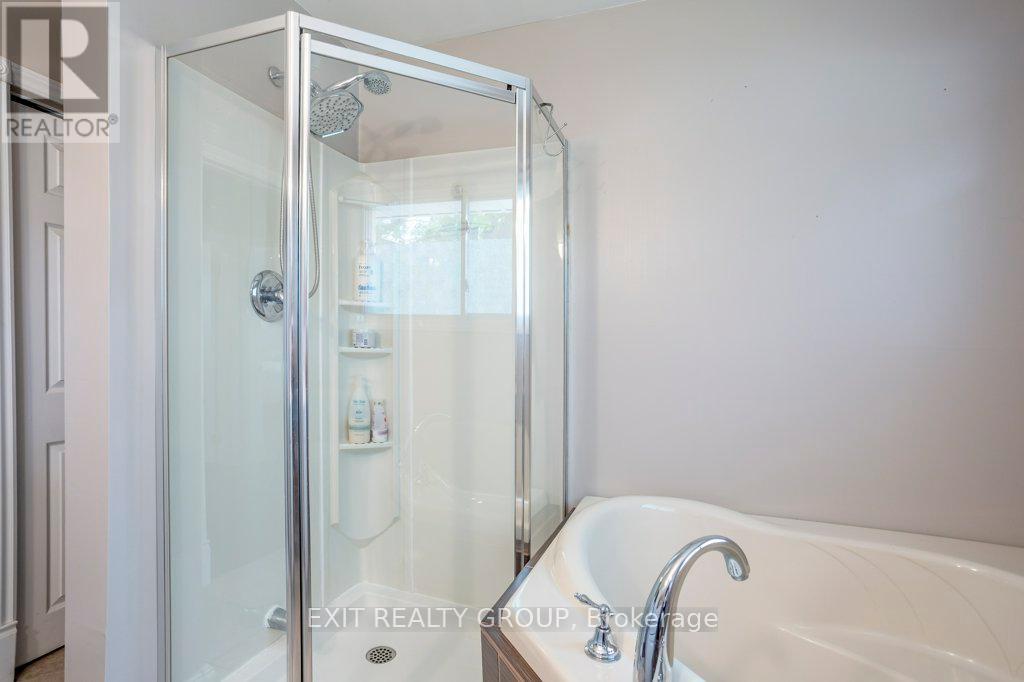 Photo 25 of 12 Nelson Street, Quinte West ON