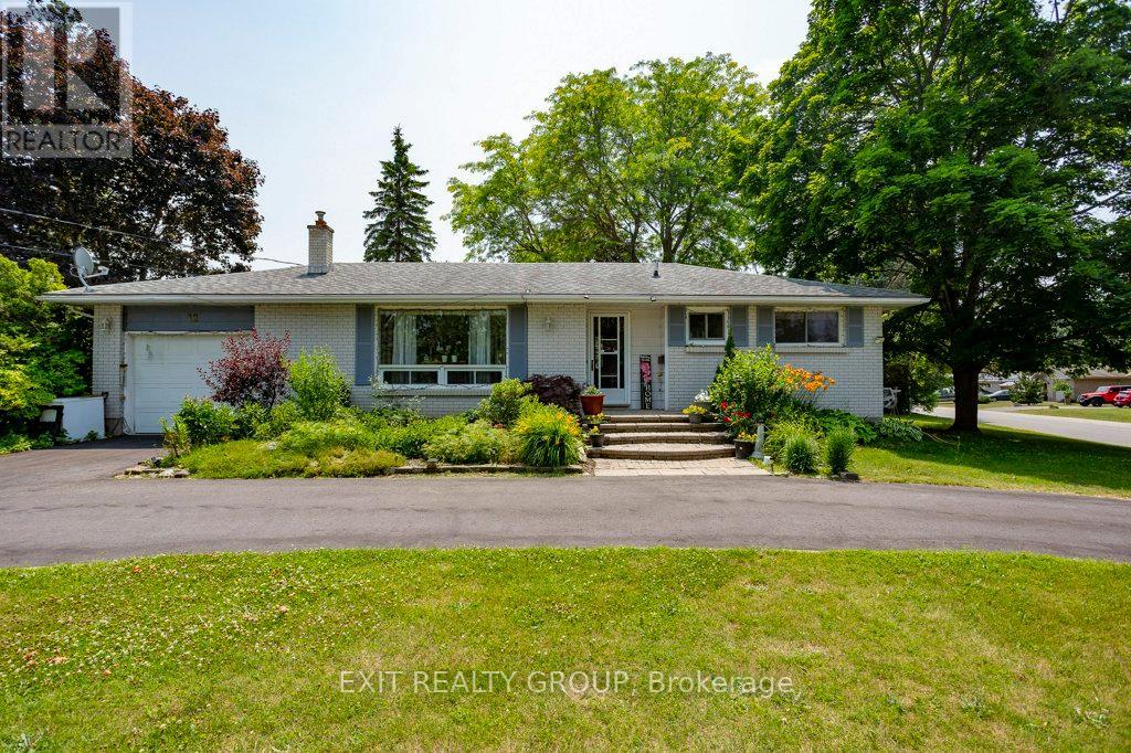 Photo 3 of 12 Nelson Street, Quinte West ON